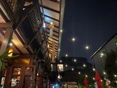 -Dash Teak House