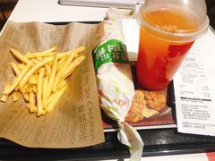 -肯德基(宝利丰店)