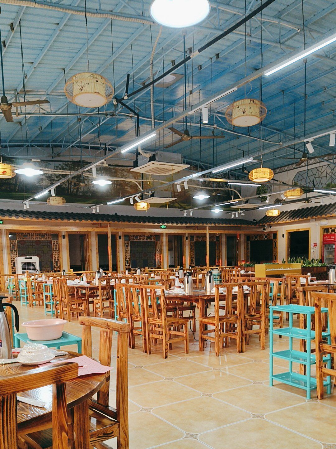北江农庄清远鸡河鲜总店
