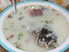 -美顺香食府鱼头老店(雪野湖店)
