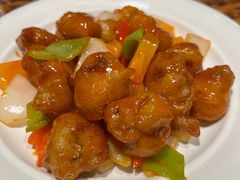海鲜菠萝咕咾肉-老广酒楼(樱花店)