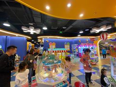 -爱玩嘉年华(龙湖曲江天街店)
