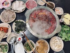 -洞亭火锅(防空洞总店)