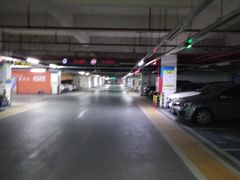 -万象城-停车场