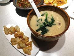 老济南甜沫-闫府私房菜·百年鲁菜(恒隆店)