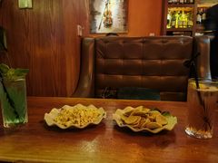 -無名记忆Music Bar夜景怀旧酒吧