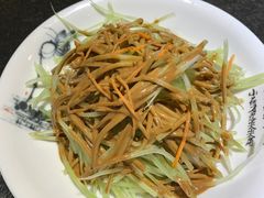-靠山屯东北农家菜(八龙桥雅苑店)