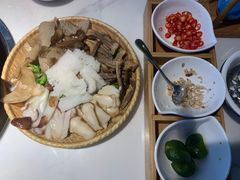 -三个椰子·现砍椰子鸡(金源CBD店)