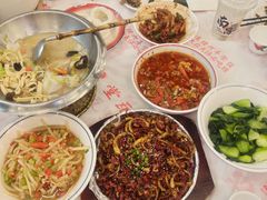 -堂瓦里·33年传统赣菜(第一街区店)