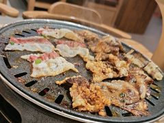 -青瓦餐厅·生鱼片·韩园烤肉(西塔店)