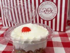 -红宝石·鲜奶小方·海派西点房(南丹店)