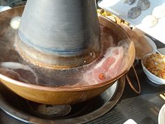 -楼外楼大刀肉传统火锅居(繁荣路店)