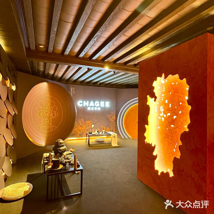 姬姐，你终于还是来宽窄巷子了对吗🥹