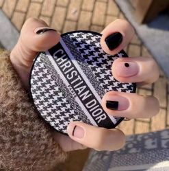 -悦指间美甲美睫