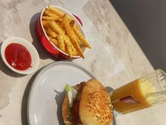 -必胜客(漕宝路店)