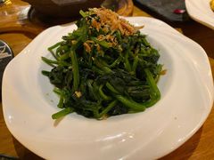 台式油葱拌菠菜-Let's Taipei 非常烘焙(太古里店)
