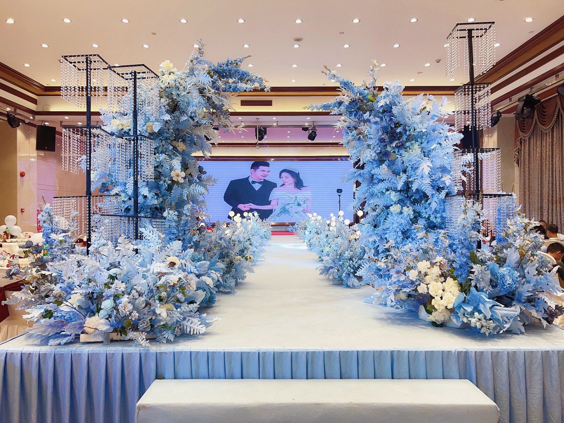 浪漫永恒——蓝色婚礼,开启幸福之旅