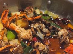 -七欣天香辣蟹火锅(闵行浦江欢乐颂店)