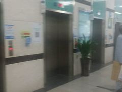 -深圳市第二人民医院中西医结合分院门诊楼