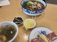 -镇南锅盖面馆(解放路店)