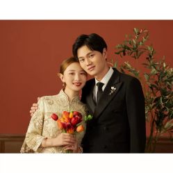 -雪中彩影婚纱摄影·微光艺术中心