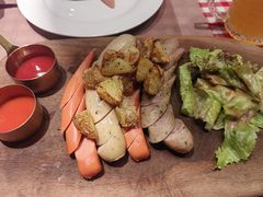 -自然食集西餐厅(泰晤士小镇店)