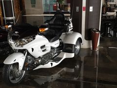 iphone_upload_pic-苏州金鸡湖中茵皇冠假日酒店