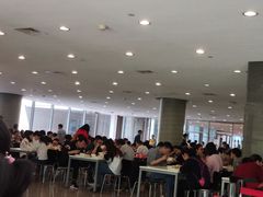 大堂-浦东图书馆读者餐厅