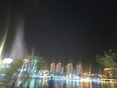 -翠山·映月湖景餐厅(映月湖公园店)