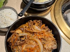 -蚂蚁洞·烤肉大营地(上海静安大悦城店)