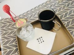 -怪兽咖啡 Monster Cafe