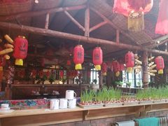 -鱼窝棚柴火铁锅炖(富山屯店)