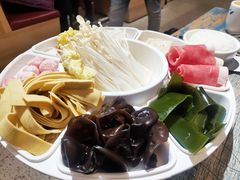 -鸡遇虾煲干锅火锅(小寨金莎店)