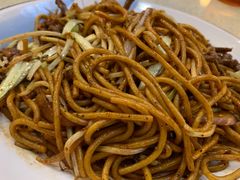 黑椒牛柳丝炒意粉十冻柠檬茶-明记港式烧腊茶餐厅(下沙店)