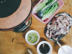 連州果園雞-威邵鸡煲(西华路总店)
