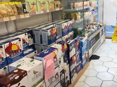 零售区-牛朋牛奶棚(南昌路店)