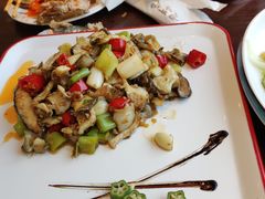 -赶海部落海鲜城(海阳路店)