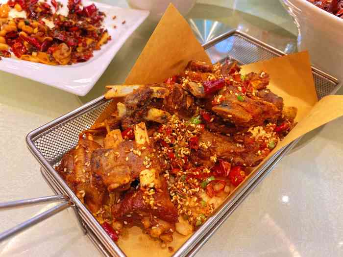 大铁勺酒楼(熙悦汇店)-"大铁勺总去,菜品的质量各店是有细微差距的.