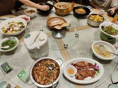 -绿草地·湘菜(酃湖师院店)