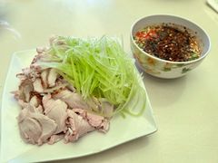 -老奶烧肉米线
