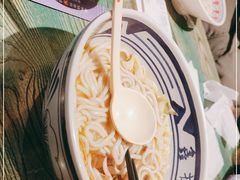 -鑫花溪牛肉米粉(东环大润发店)