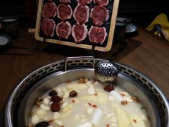 -快乐小羊·内蒙牛羊肉火锅(流花中心店)