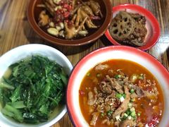 -老三样·美食研究中心(世贸路店)