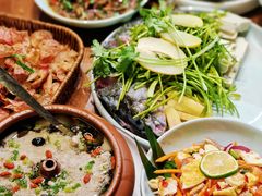 -老滇山寨•云南特色菜•地方菜•民族风情歌舞表演(金碧店)