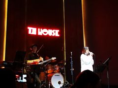 -TZ House音乐现场(来福士中心店)