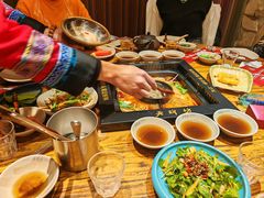 -老牌坊云南鱼豆花火锅(爱建店)