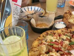 必胜硬核肉多多比萨-必胜客(港城新天地店)