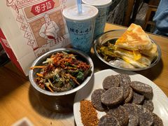 -88号小吃店·经典云南菜·地道纳西美食