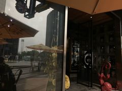 门面-奇醜的猴子咖啡(财信广场店)