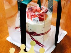 草莓贝贝-山与蓝·轻糖鲜果蛋糕(勒泰店)